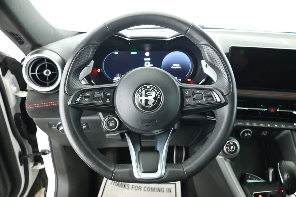 Used 2024 Alfa Romeo Tonale Veloce image 12