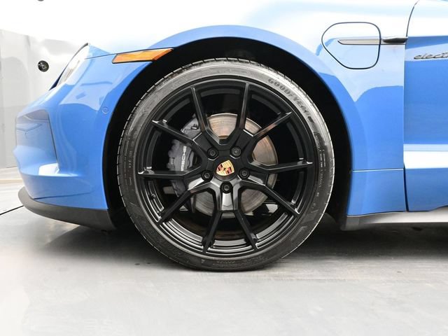 Certified 2025 Porsche Taycan AWD/4WD image 6