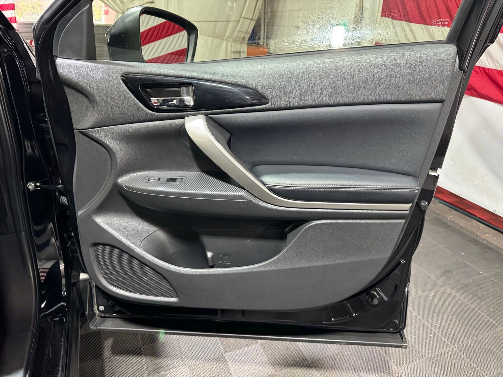 Used 2024 Mitsubishi Eclipse Cross SE image 19