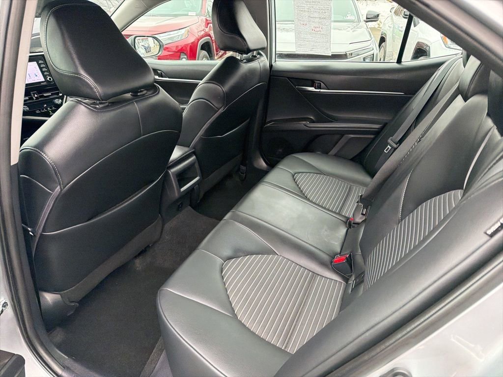 Used 2023 Toyota Camry SE image 17