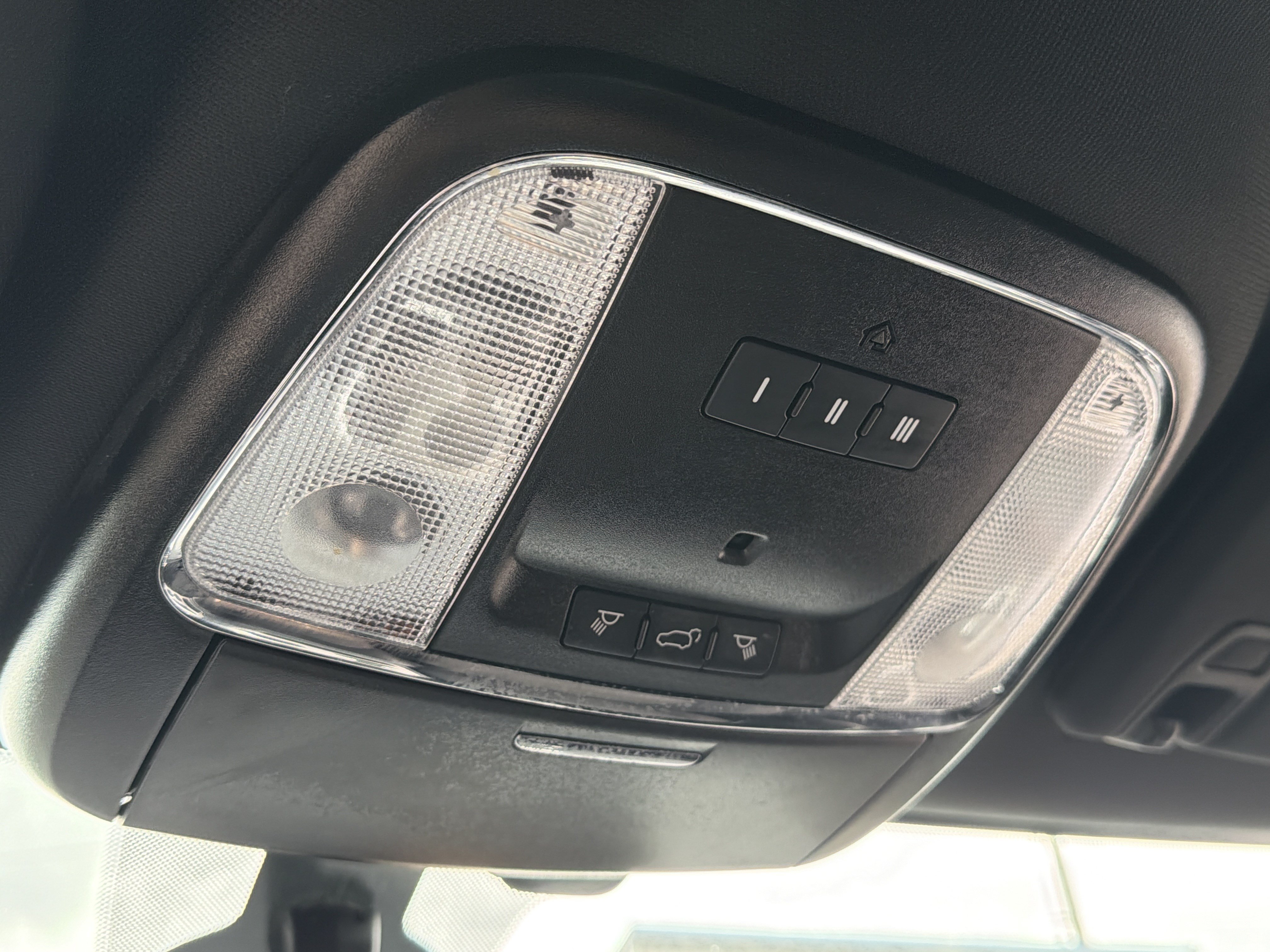 Used 2021 Jeep Grand Cherokee Laredo w/ Security & Convenience Group AWD/4WD image 21