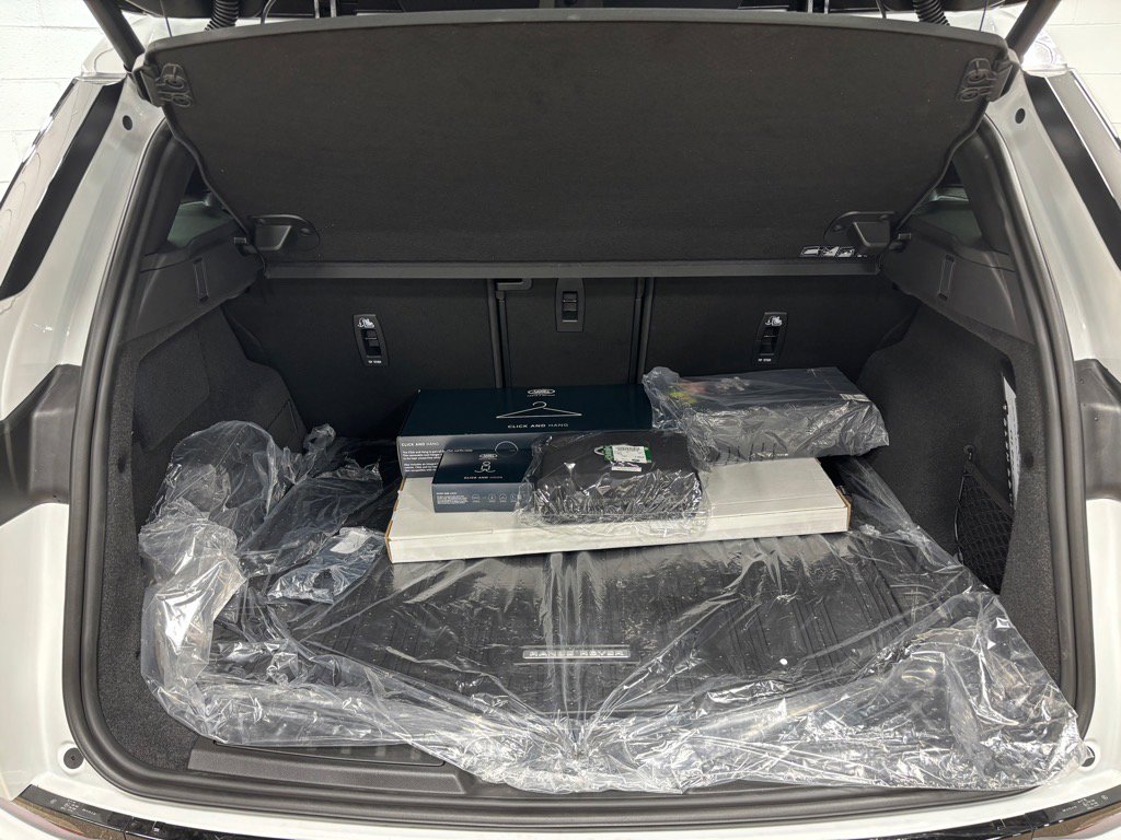 New 2026 Land Rover Range Rover Evoque S image 40