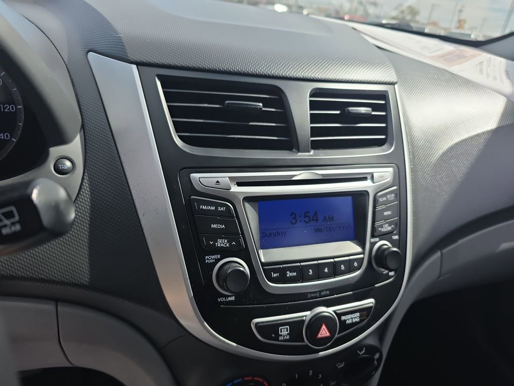 Used 2014 Hyundai Accent GS image 8