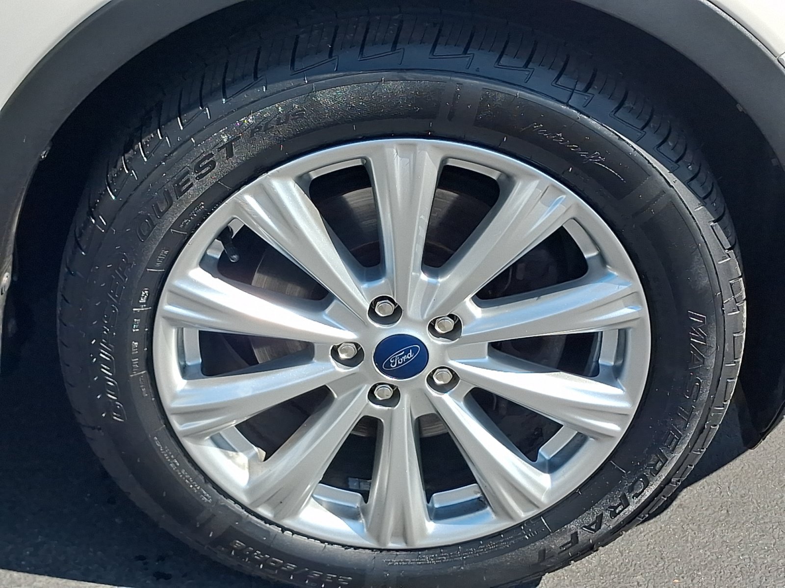 Used 2019 Ford Escape SEL AWD/4WD image 8