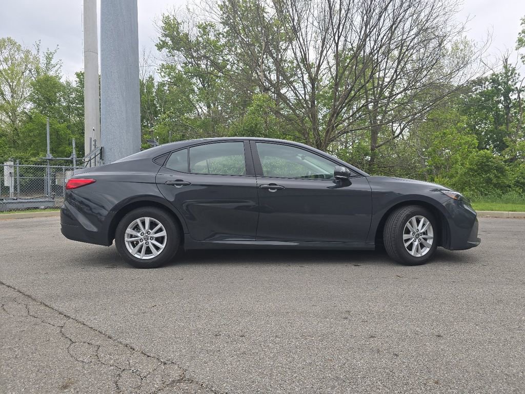 Used 2025 Toyota Camry LE FWD image 16