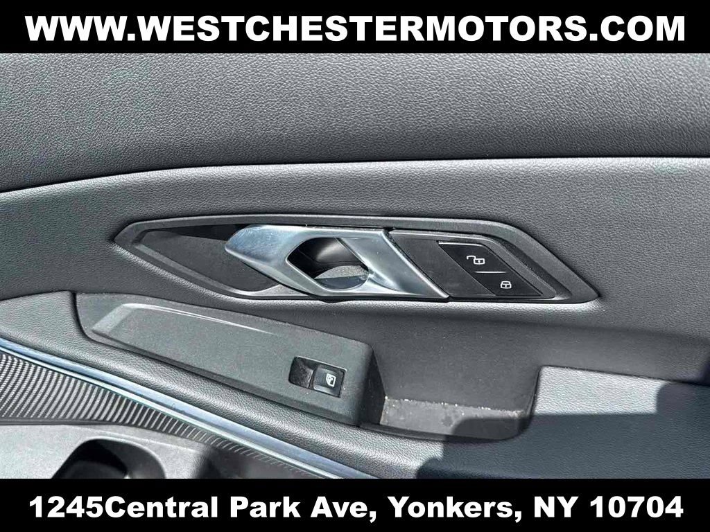 Used 2025 BMW 330i xDrive Sedan AWD/4WD image 14