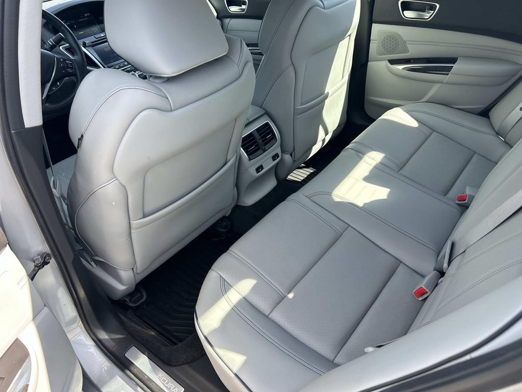 Used 2018 Acura TLX V6 w/ Advance Package FWD image 19