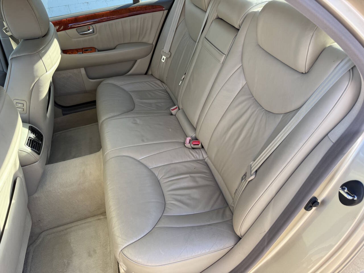 Used 2002 Lexus LS 430 RWD image 50