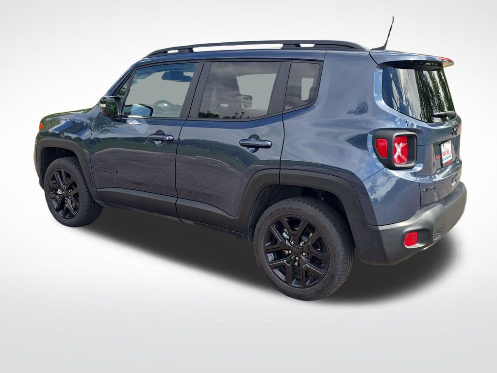 Used 2023 Jeep Renegade Altitude AWD/4WD image 3
