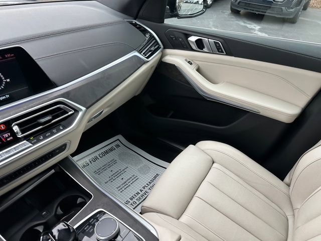 Used 2022 BMW X5 xDrive40i w/ Luxury Seating Package image 29