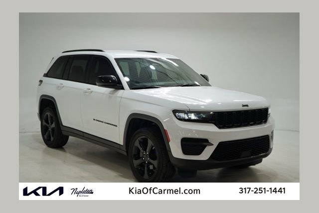 Used 2022 Jeep Grand Cherokee Altitude