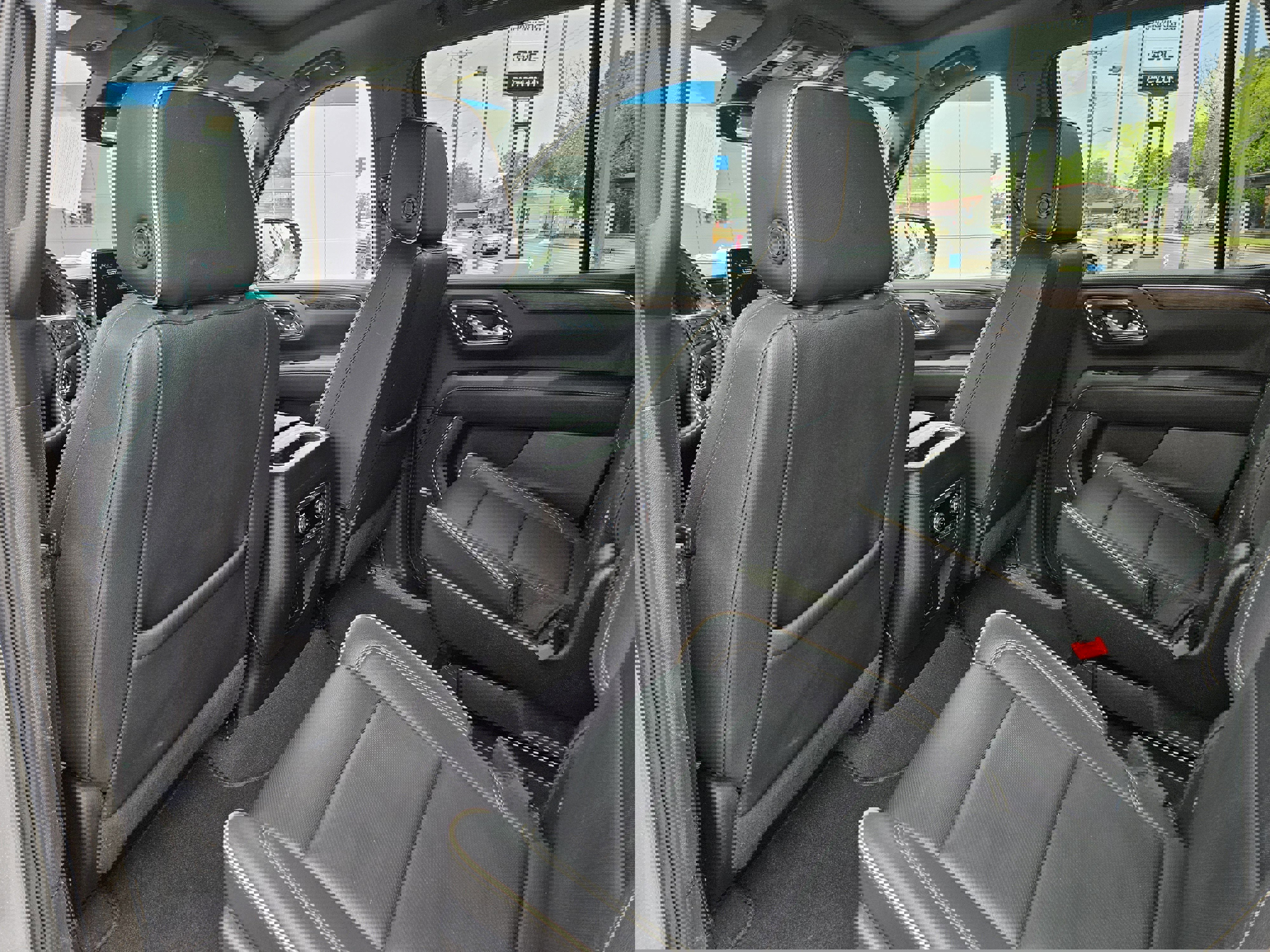 Used 2023 Chevrolet Tahoe Premier RWD image 31
