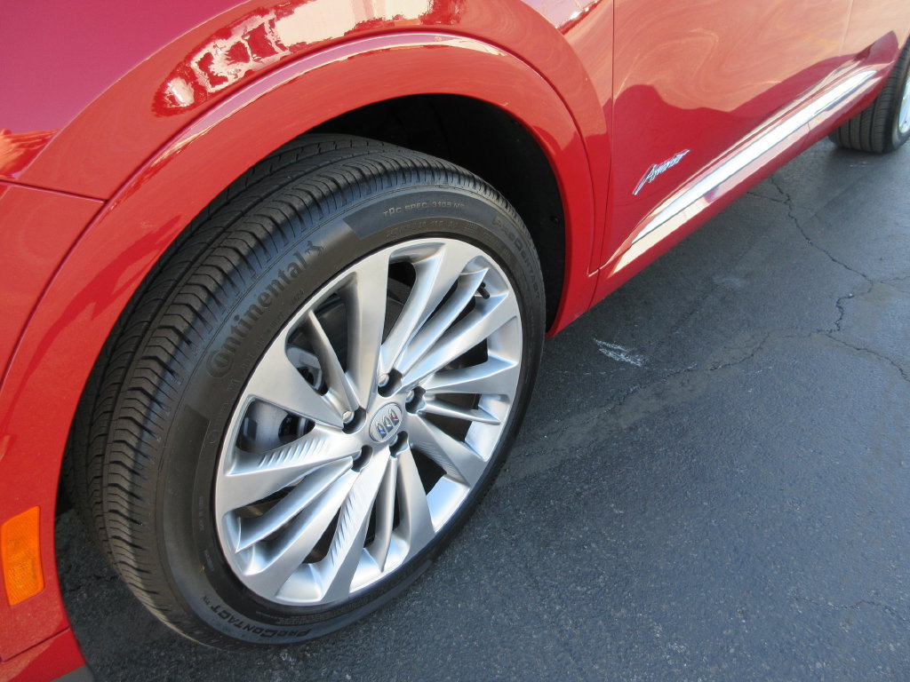 Certified 2025 Buick Envision Avenir AWD/4WD image 14