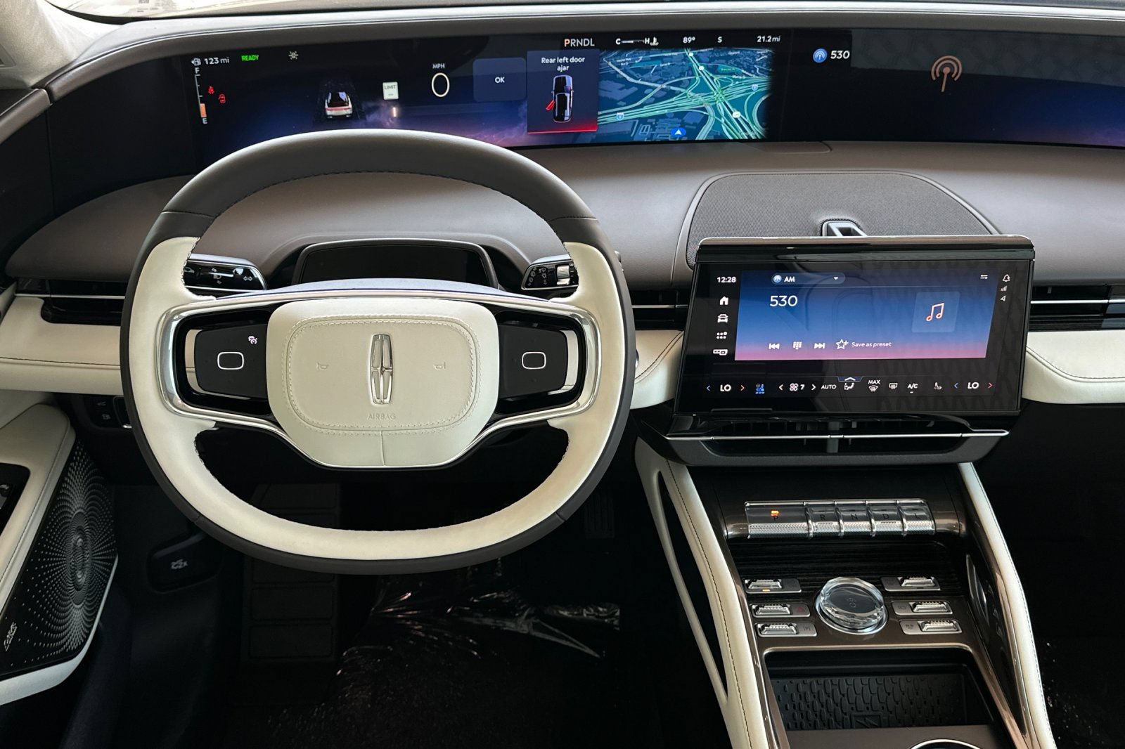 New 2026 Lincoln Nautilus Black Label w/ Jet Appearance Package AWD/4WD image 13