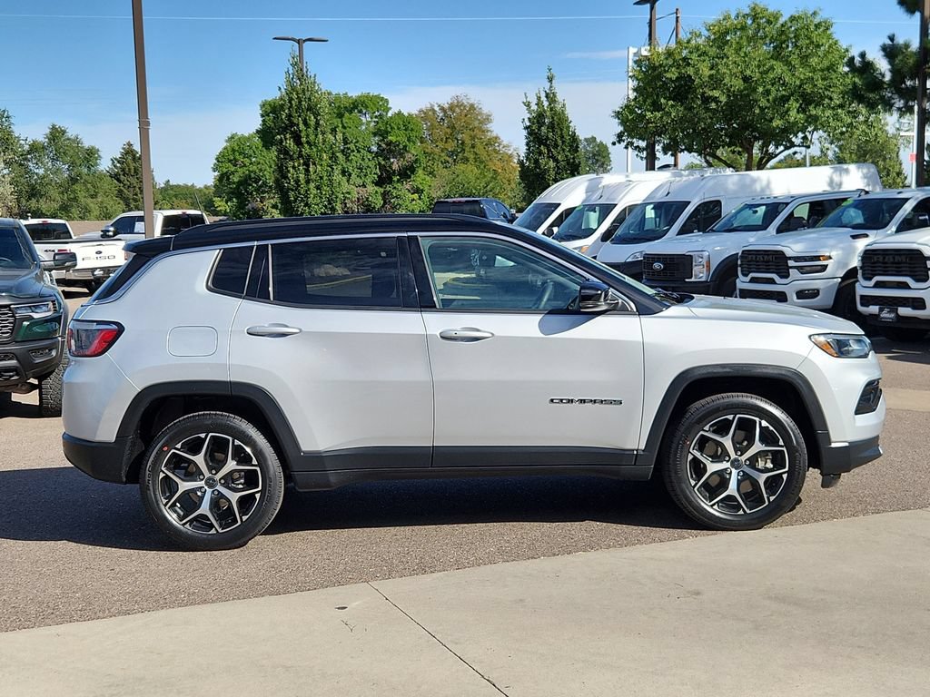 Certified 2025 Jeep Compass Limited AWD/4WD image 2