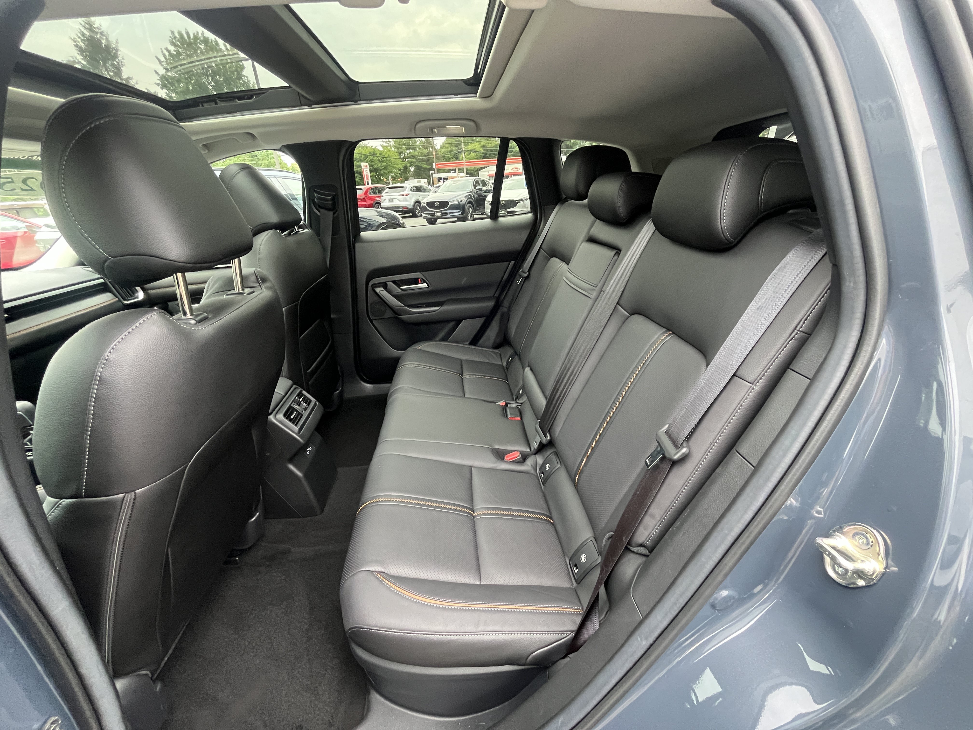 Used 2025 MAZDA CX-50 2.5 Hybrid w/ Weather Package AWD/4WD image 29