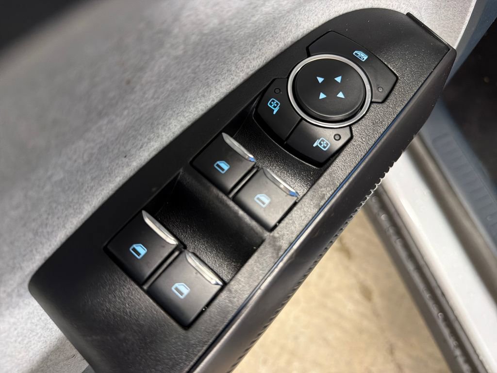 New 2026 Ford Maverick XLT w/ XLT Luxury Package FWD image 16
