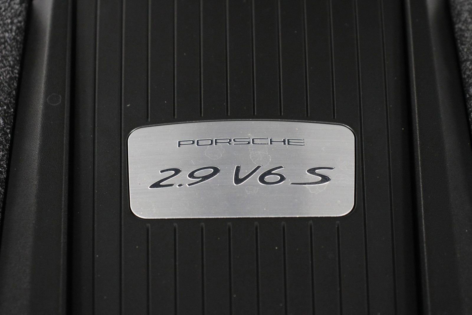 Certified 2025 Porsche Macan S image 27