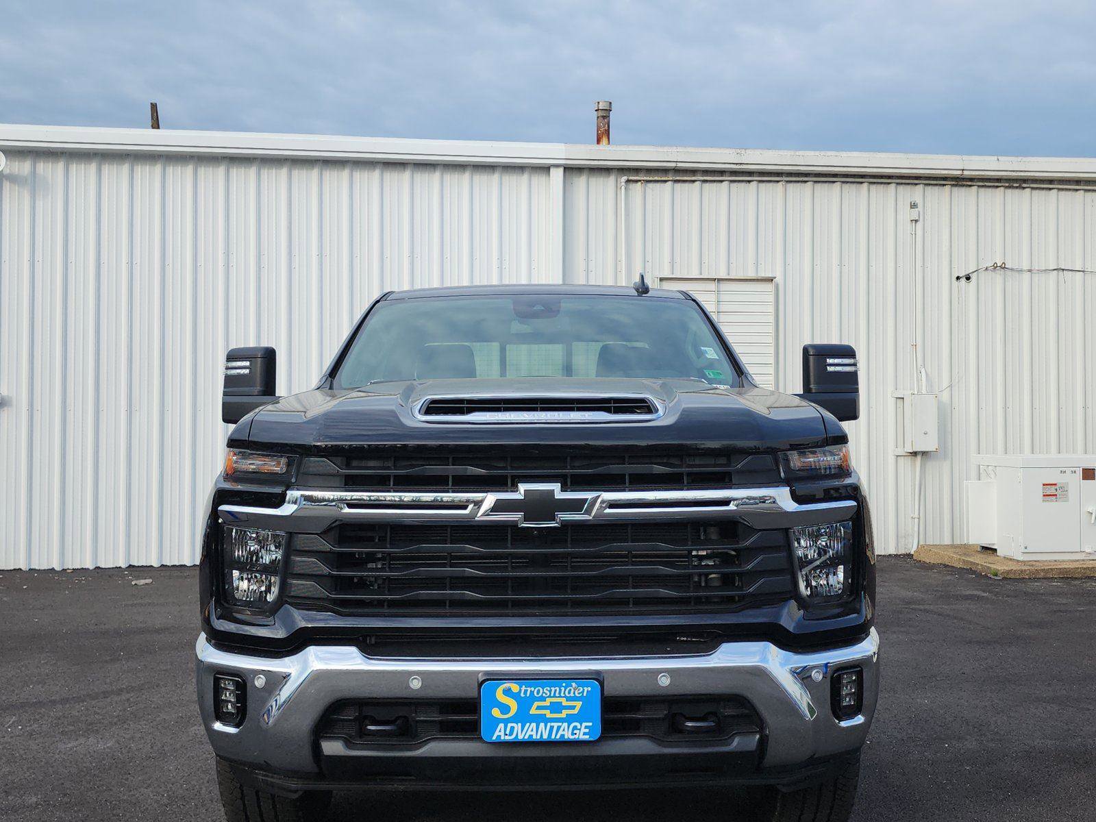 New 2025 Chevrolet Silverado 2500 LT w/ Safety Package image 8