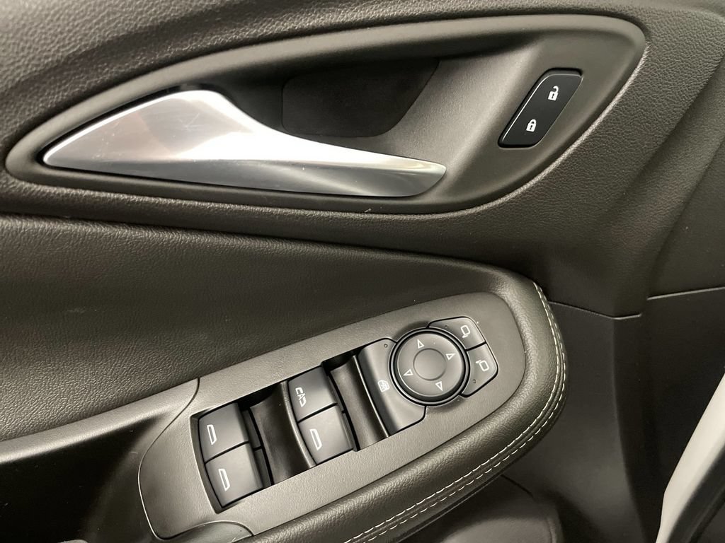 Used 2024 Buick Encore GX Sport Touring w/ Advanced Technology Package AWD/4WD image 15