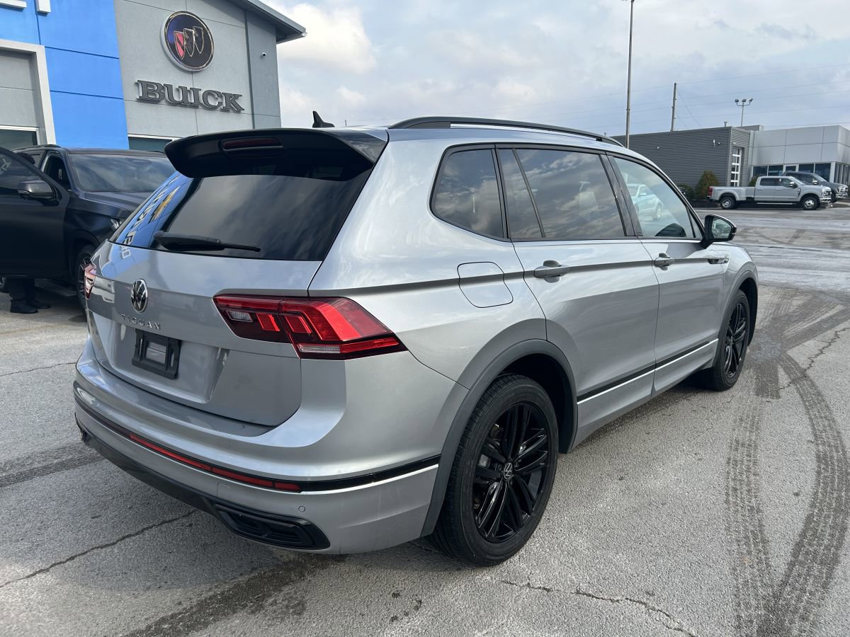 Used 2022 Volkswagen Tiguan SE R-Line image 5