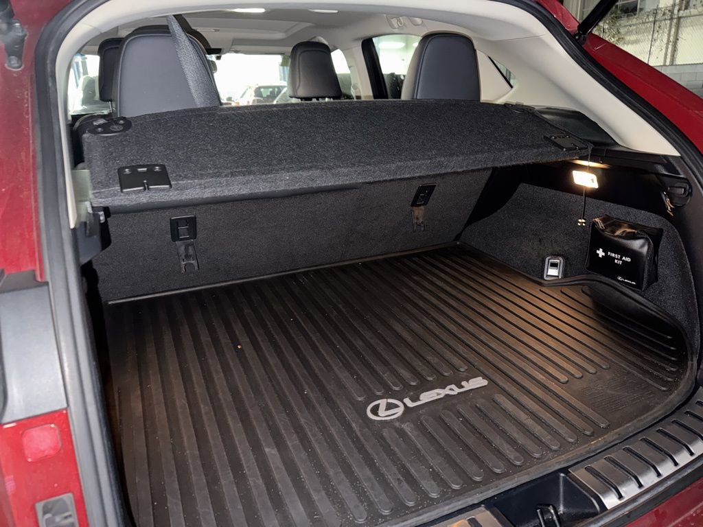 Used 2015 Lexus NX 300h AWD image 21