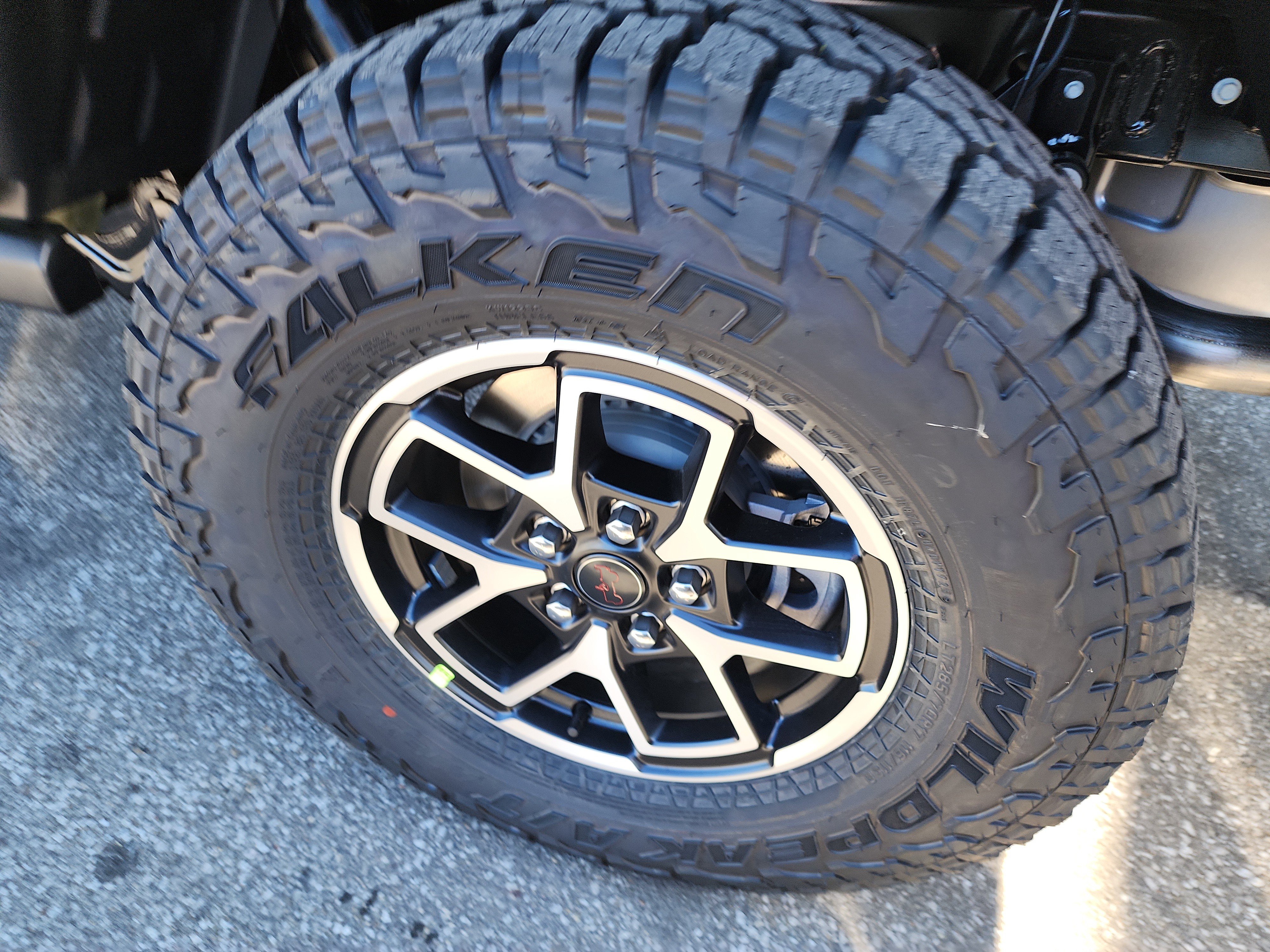 New 2025 Jeep Gladiator Rubicon image 32