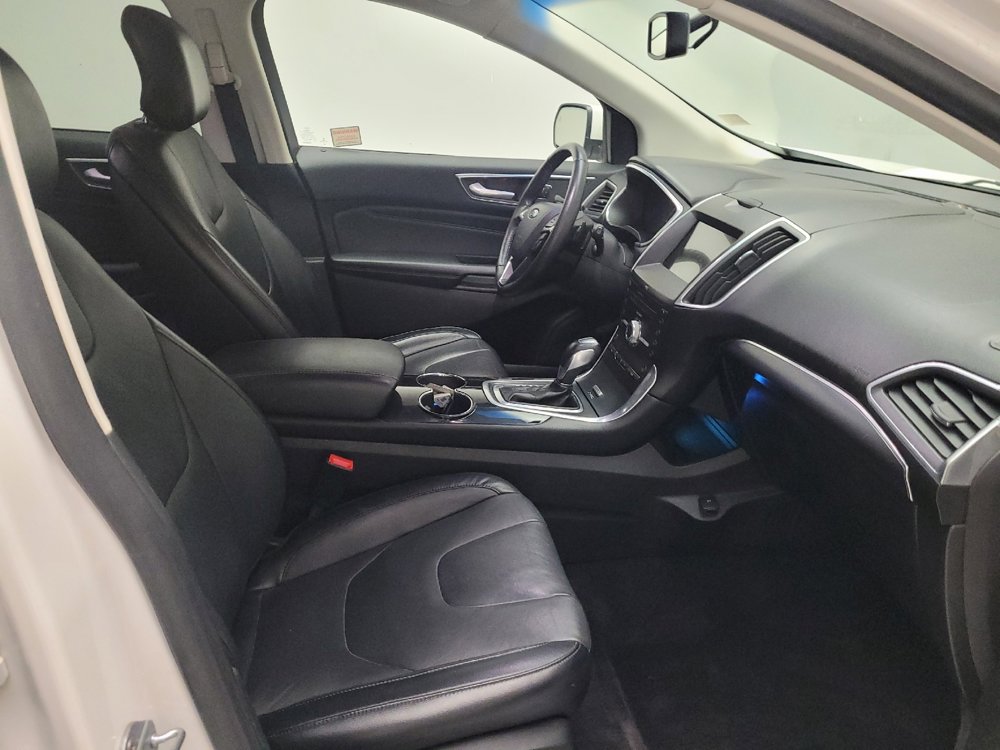 Used 2017 Ford Edge Titanium w/ Technology Package image 21