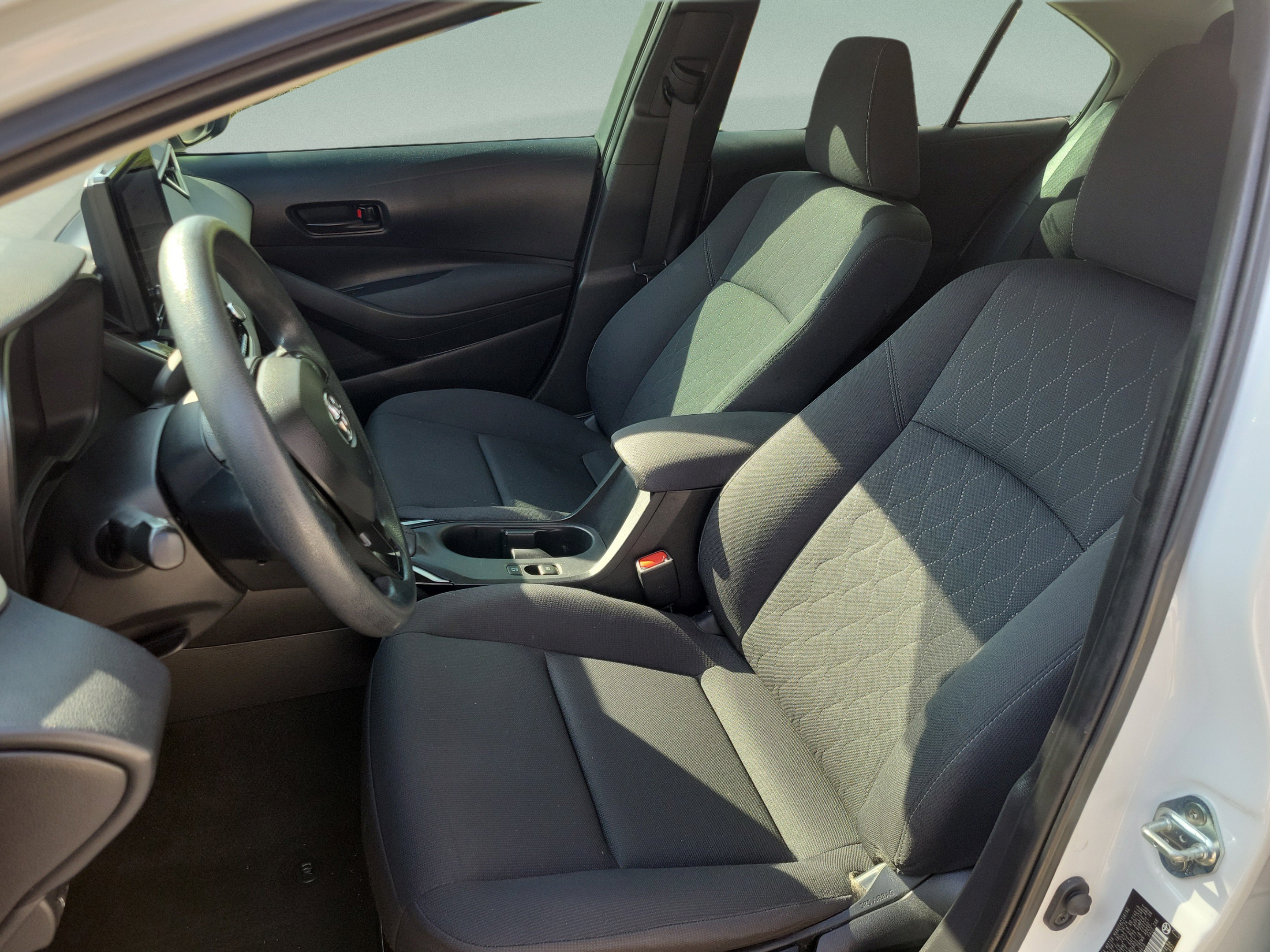 Used 2024 Toyota Corolla LE FWD image 15