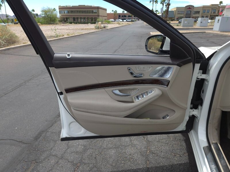 Used 2017 Mercedes-Benz S 550 Sedan image 4