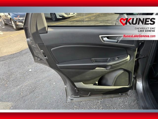 Used 2023 Ford Edge SEL image 14