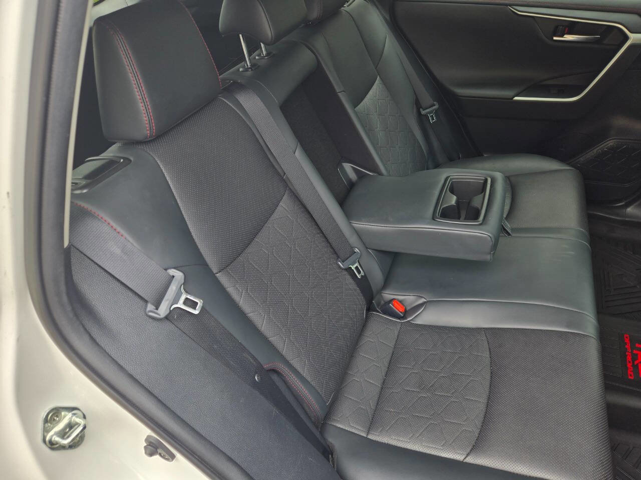 Used 2021 Toyota RAV4 TRD Off-Road image 29