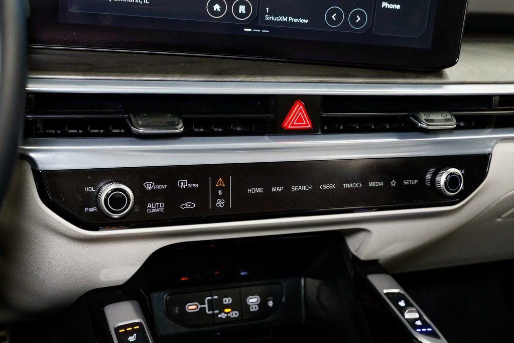 Certified 2024 Kia Sorento SX image 20