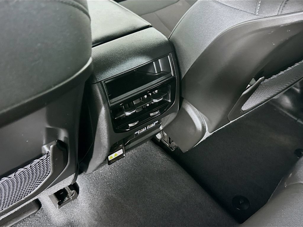 Certified 2023 Jeep Grand Cherokee Laredo w/ Luxury Tech Group I AWD/4WD image 36