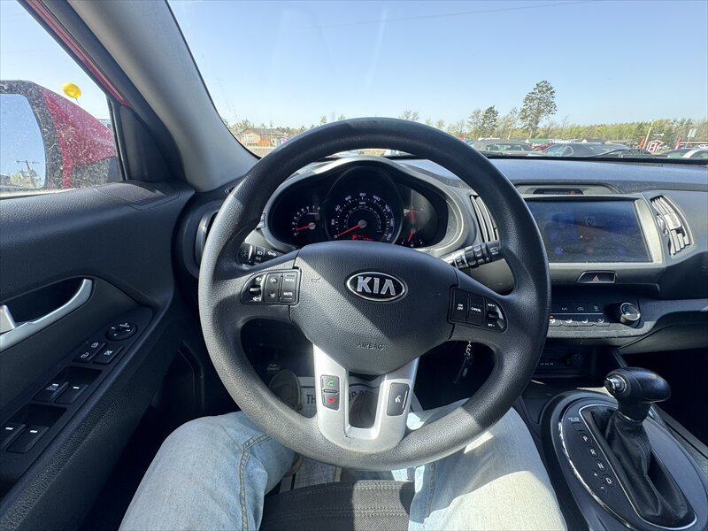 Used 2013 Kia Sportage LX AWD/4WD image 15