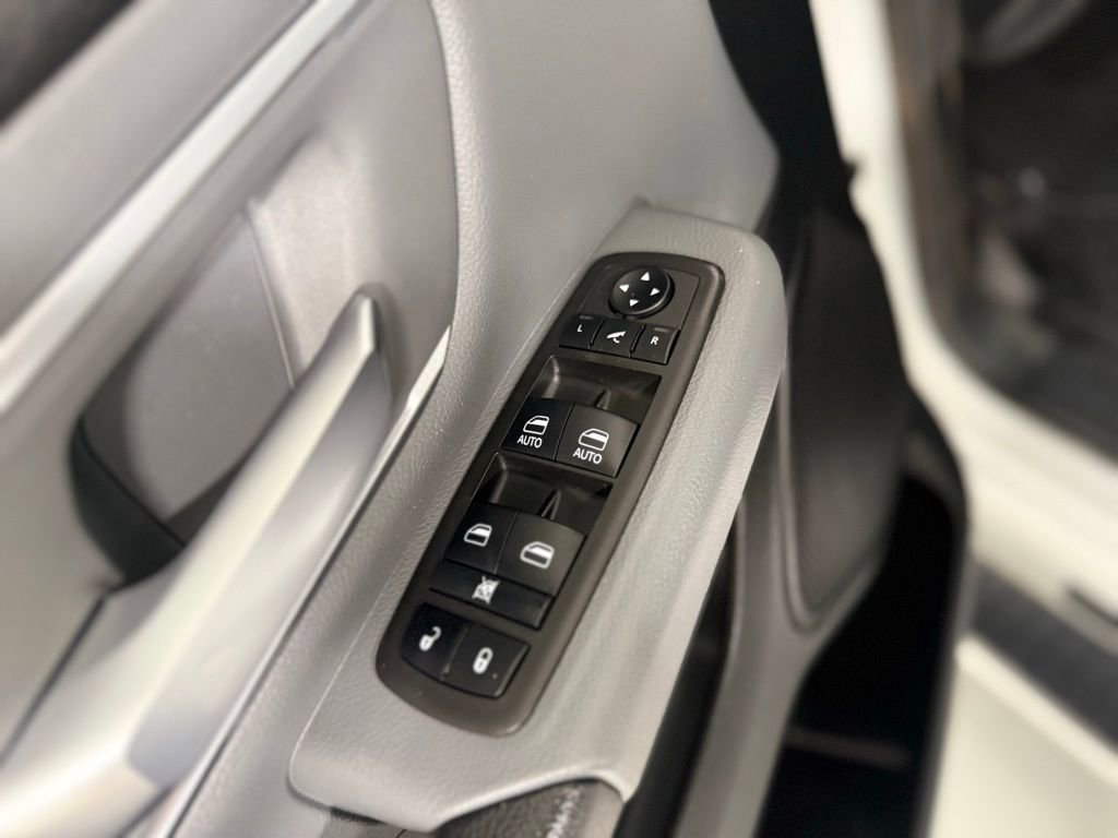 Used 2022 RAM 1500 Lone Star image 13