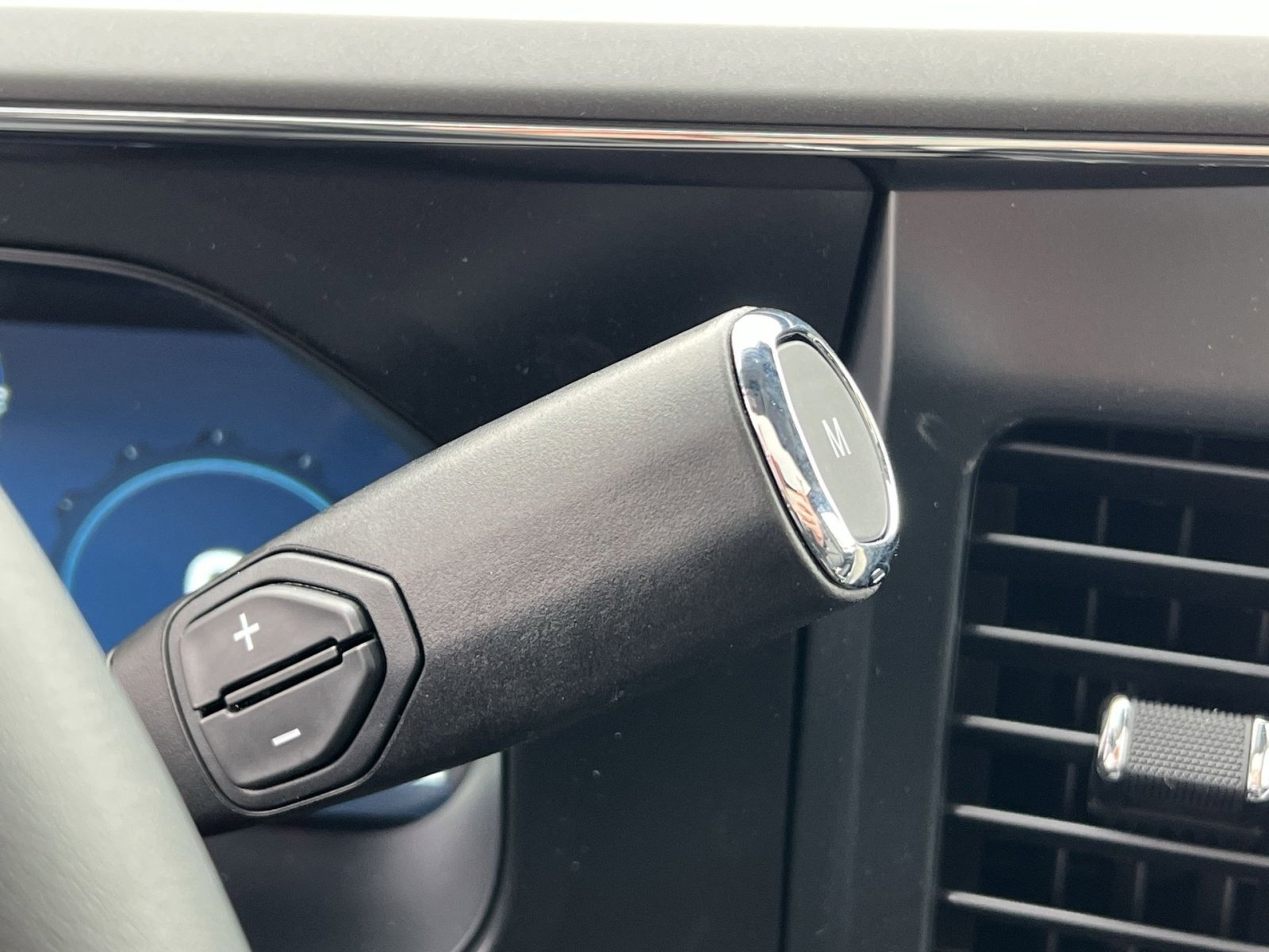 New 2026 Ford F250 Lariat w/ Black Appearance Package image 22