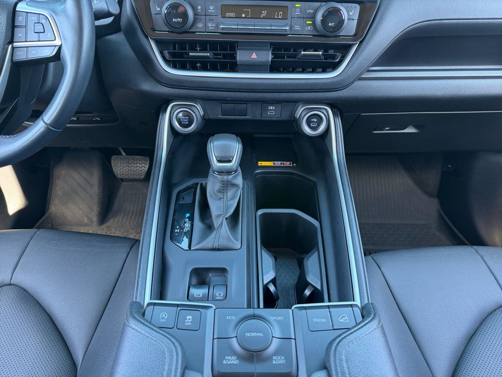 Certified 2024 Toyota Grand Highlander AWD image 10