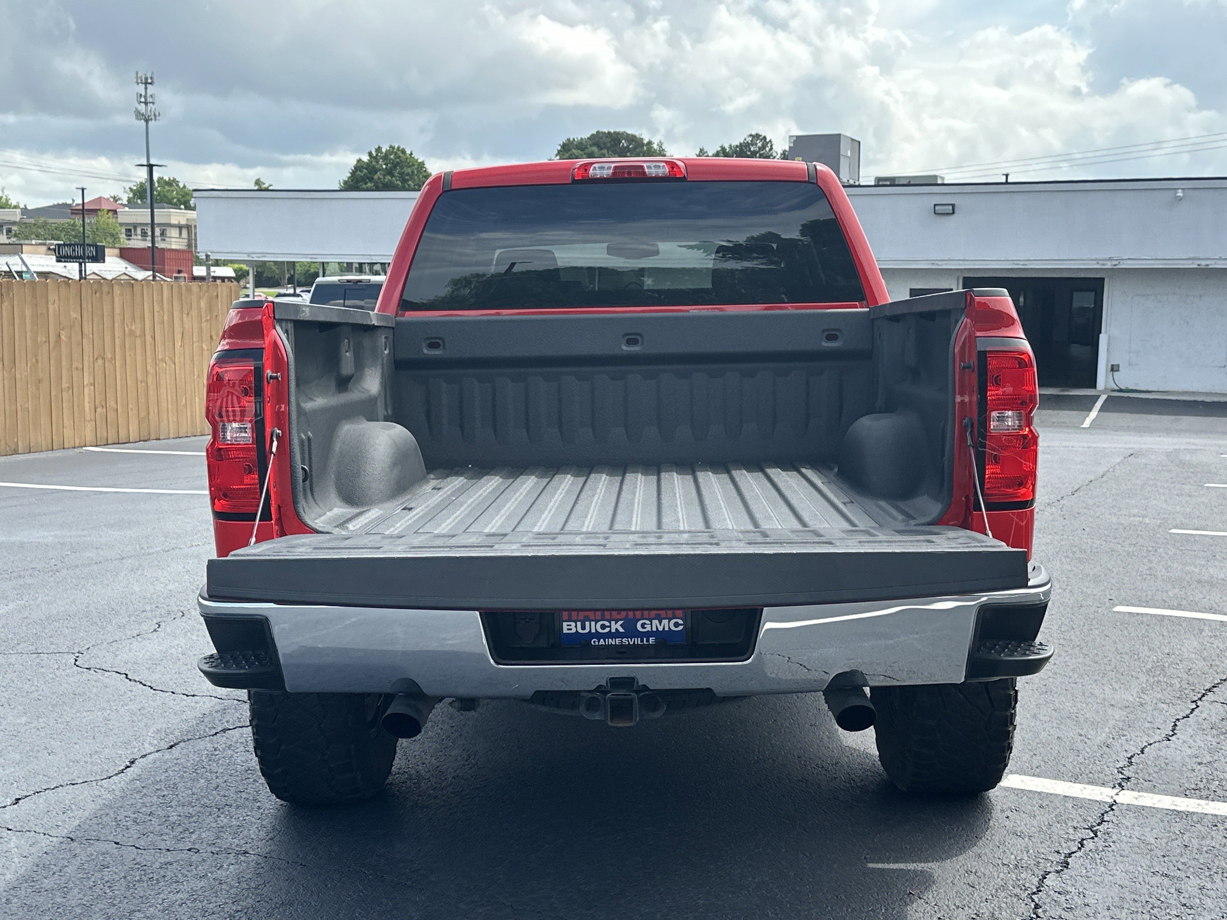 Used 2018 Chevrolet Silverado 1500 LT RWD image 14