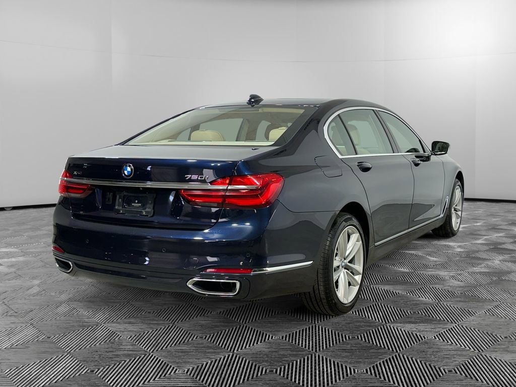 Used 2018 BMW 750i xDrive image 5