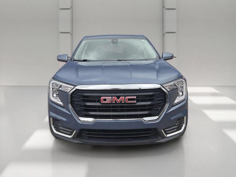 Used 2024 GMC Terrain SLE AWD/4WD image 8