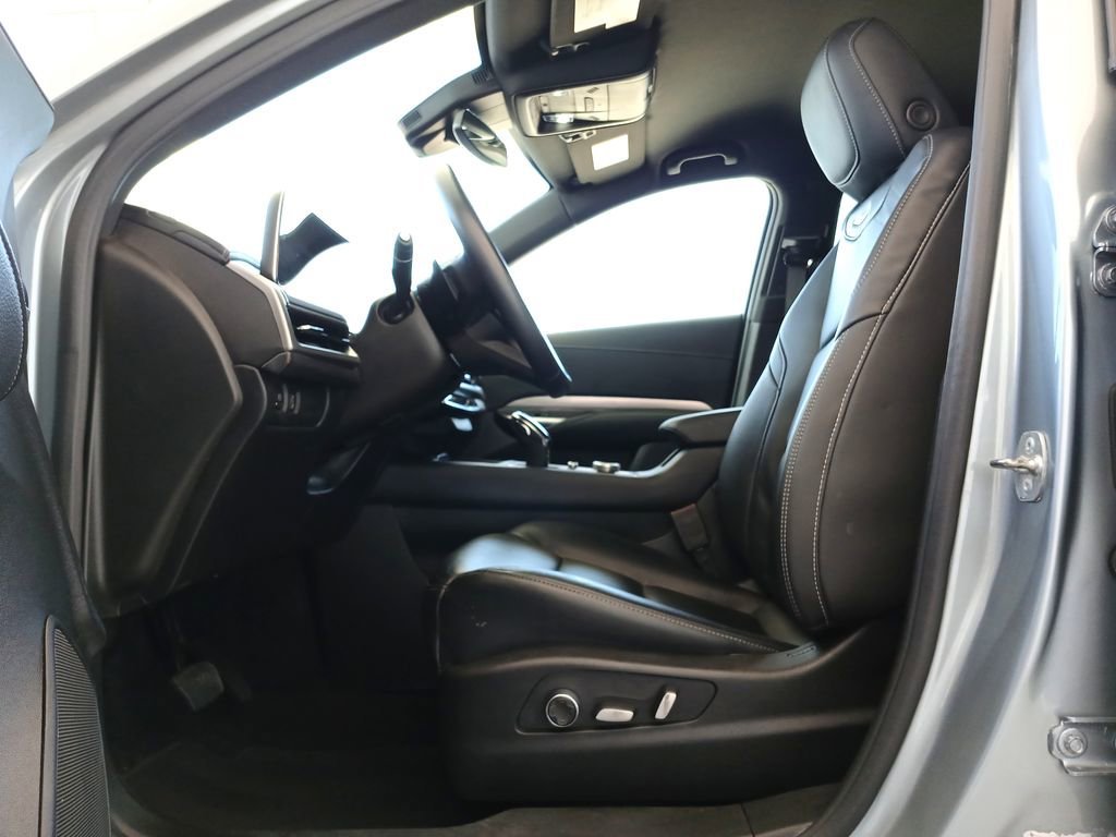 Certified 2024 Cadillac XT4 Premium Luxury AWD/4WD image 20