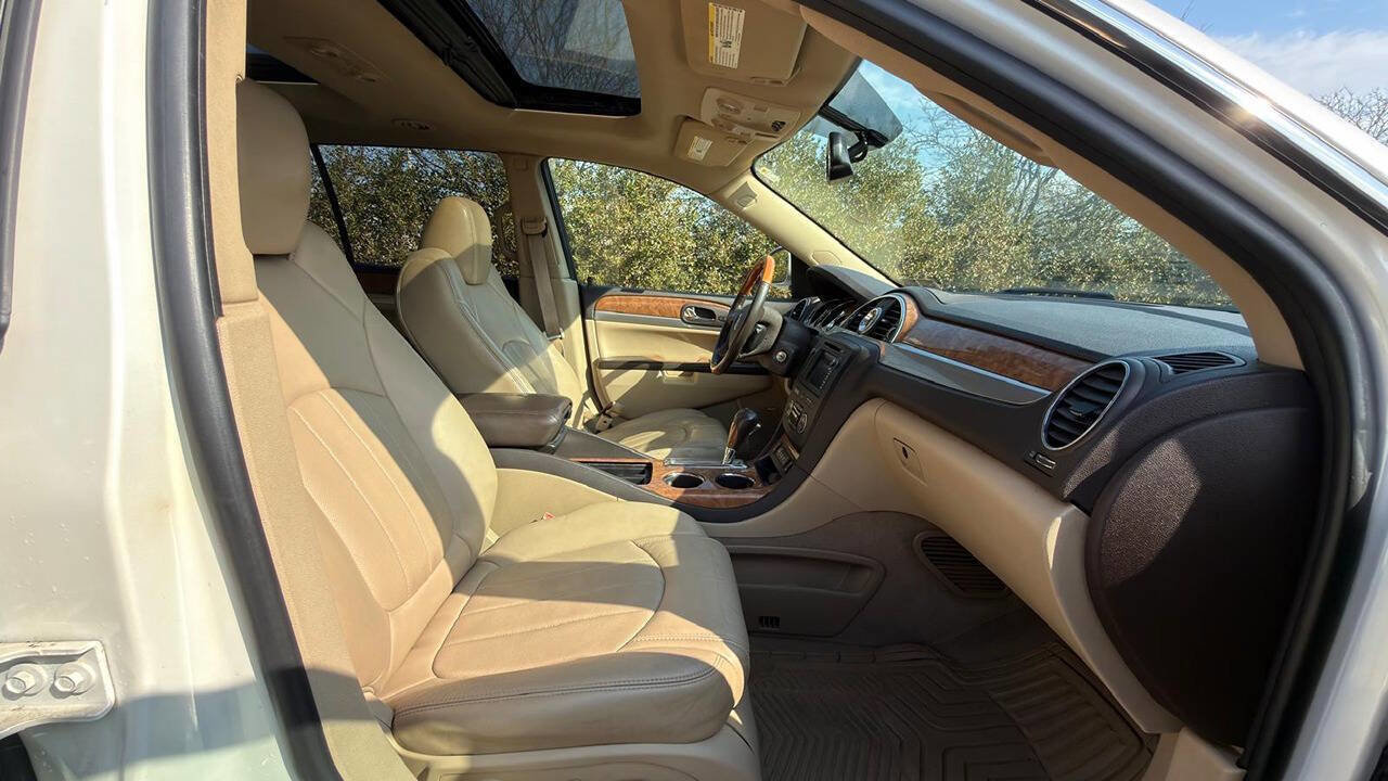 Used 2012 Buick Enclave Premium image 32