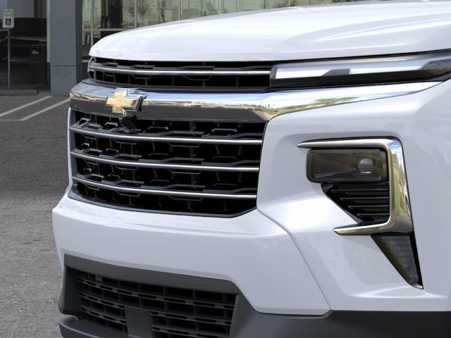 New 2027 Chevrolet Traverse LT w/ Driver Confidence Package FWD image 13