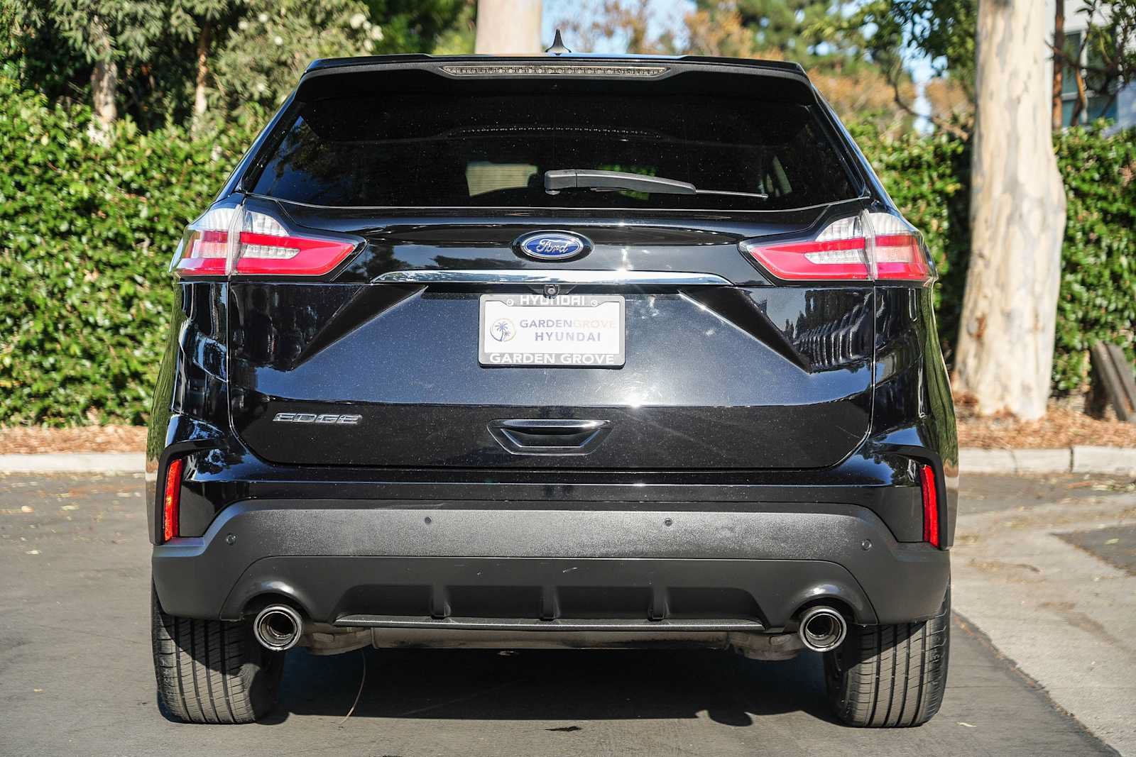 Used 2020 Ford Edge SE w/ Cargo Accessory Package AWD/4WD image 7