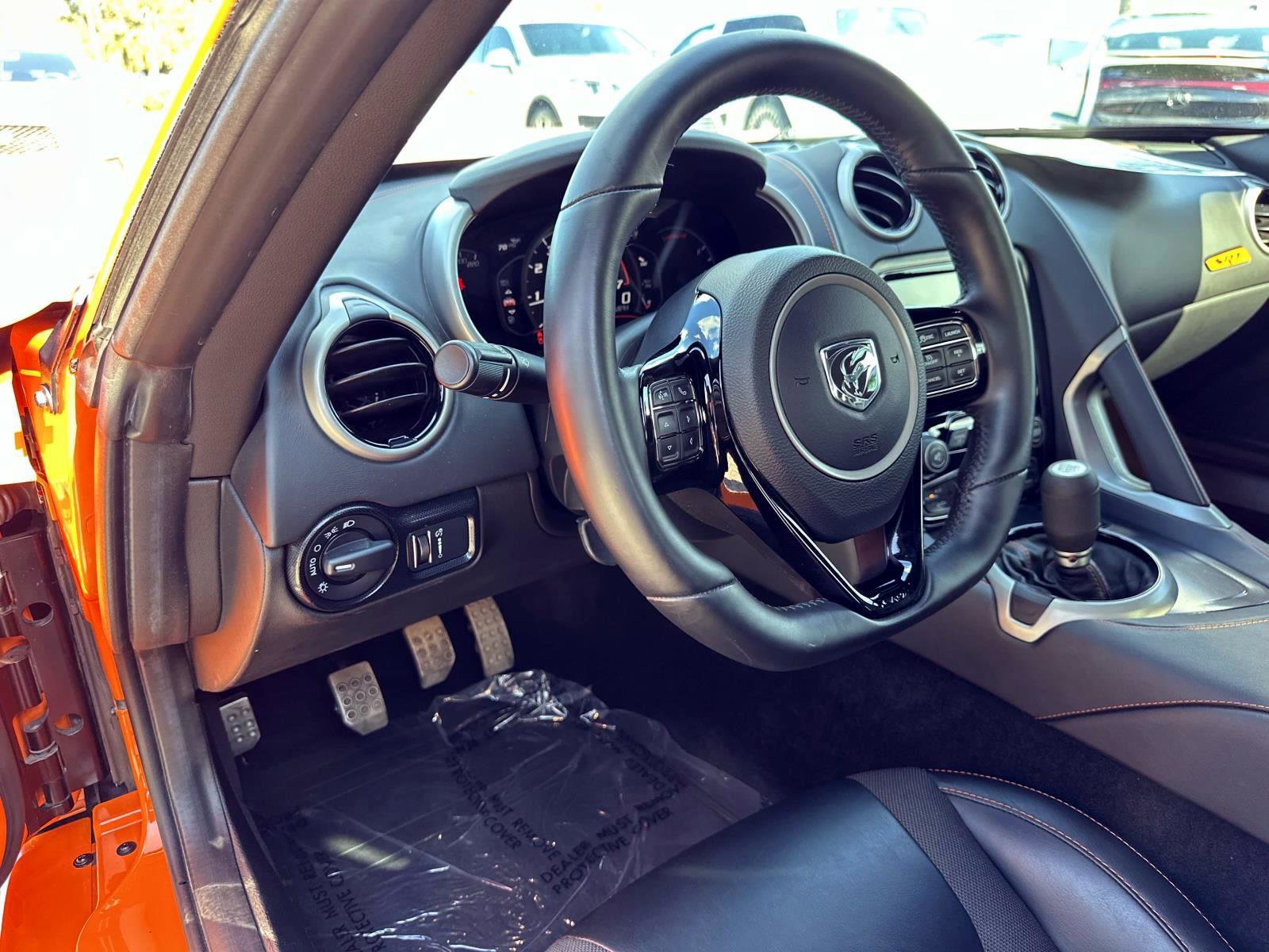 Used 2014 SRT Viper SRT-10 image 16