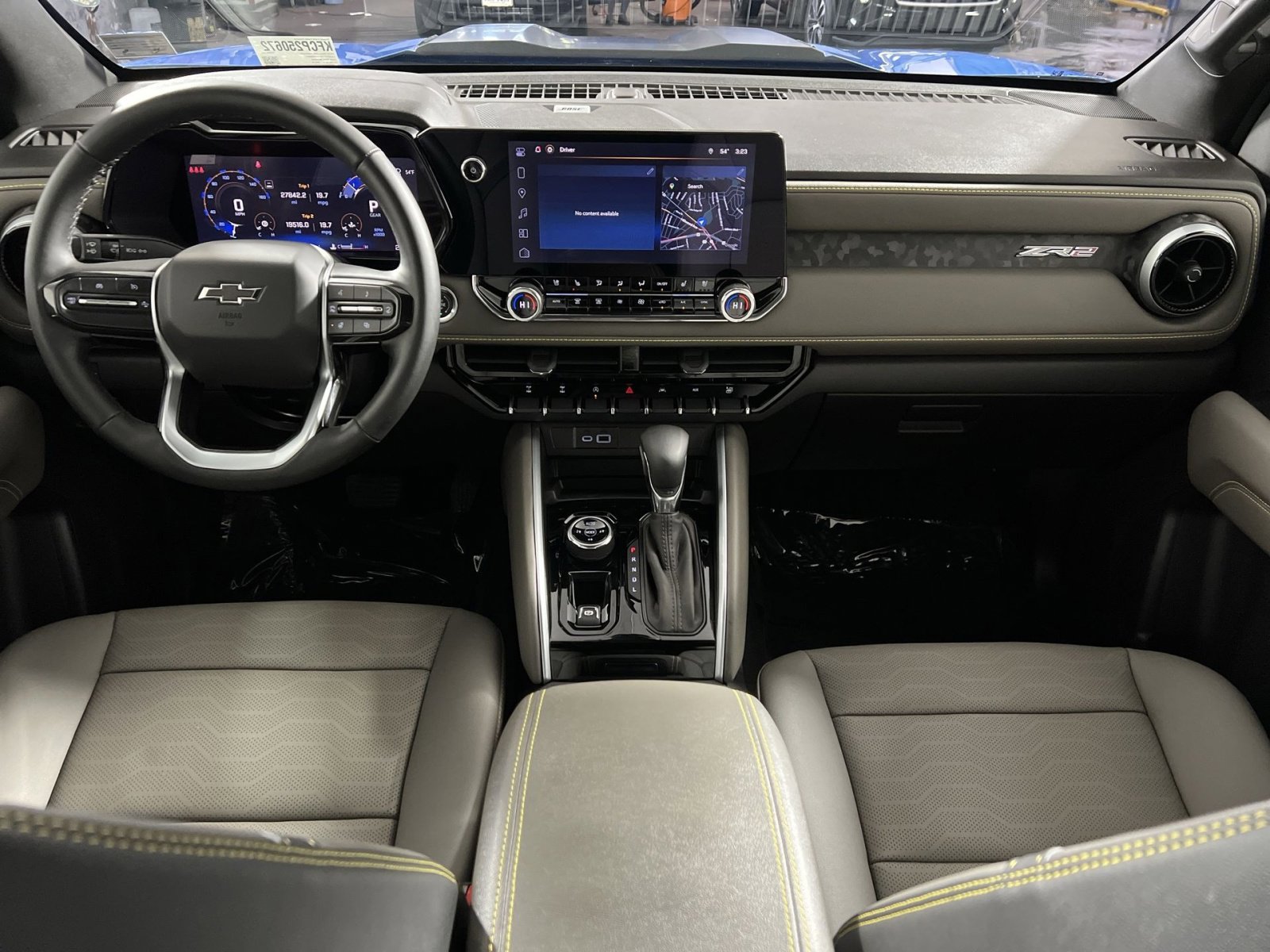 Used 2025 Chevrolet Colorado ZR2 w/ Technology Package image 23