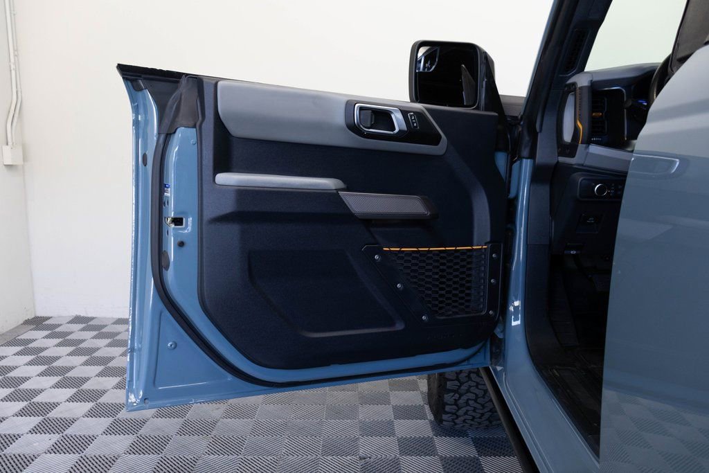 Used 2022 Ford Bronco Badlands image 15