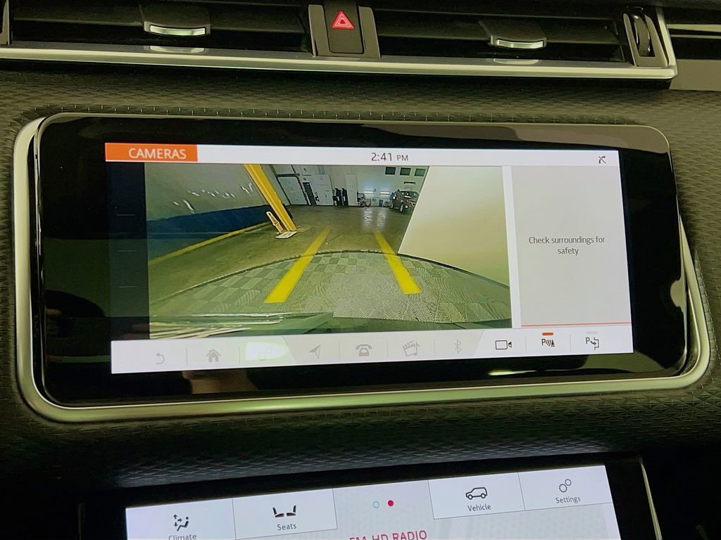 Used 2019 Land Rover Range Rover Velar R-Dynamic SE image 14