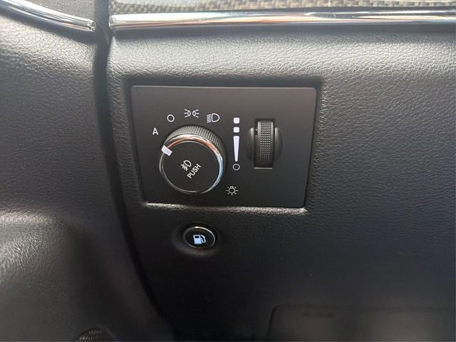 Used 2015 Jeep Grand Cherokee SRT w/ Trailer Tow Group IV image 16